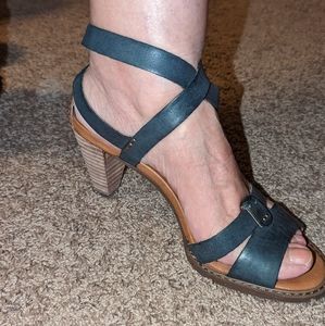 Calvin Klein Ankle Strap Sandals Size 6